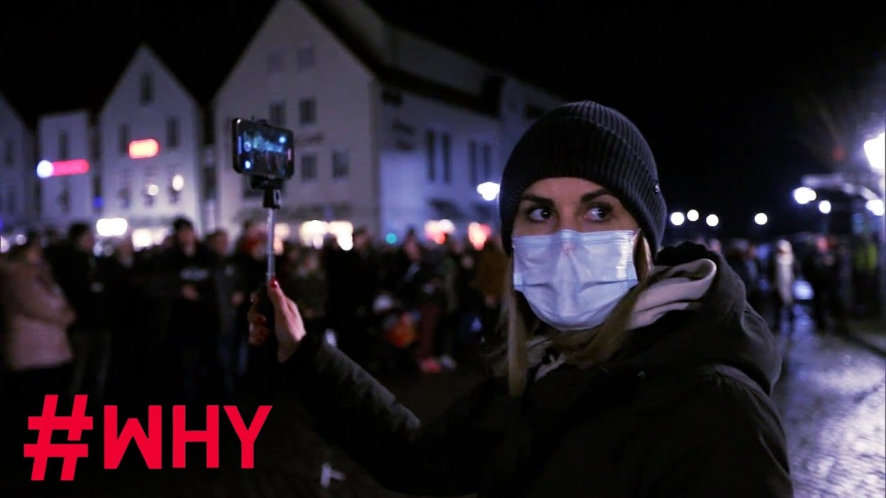 Seit zwei Jahren berichte ich regelmäßig von den Demonstrationen – und bin dabei selbst schon zur Zielscheibe der Demonstranten geworden.